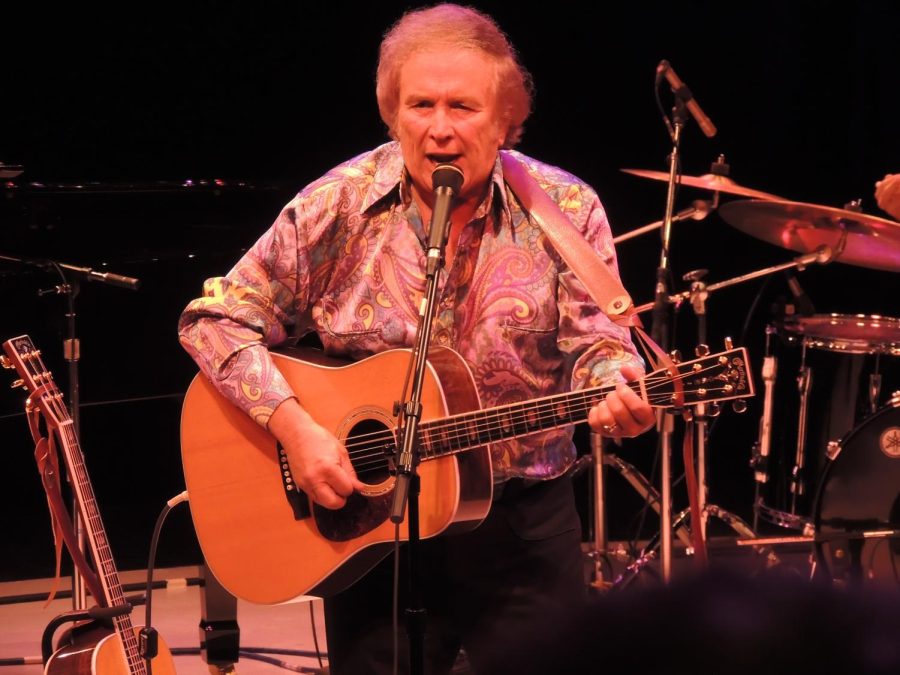 Don McLean performing in 2013 at the NYCB Theatre at Westbury.