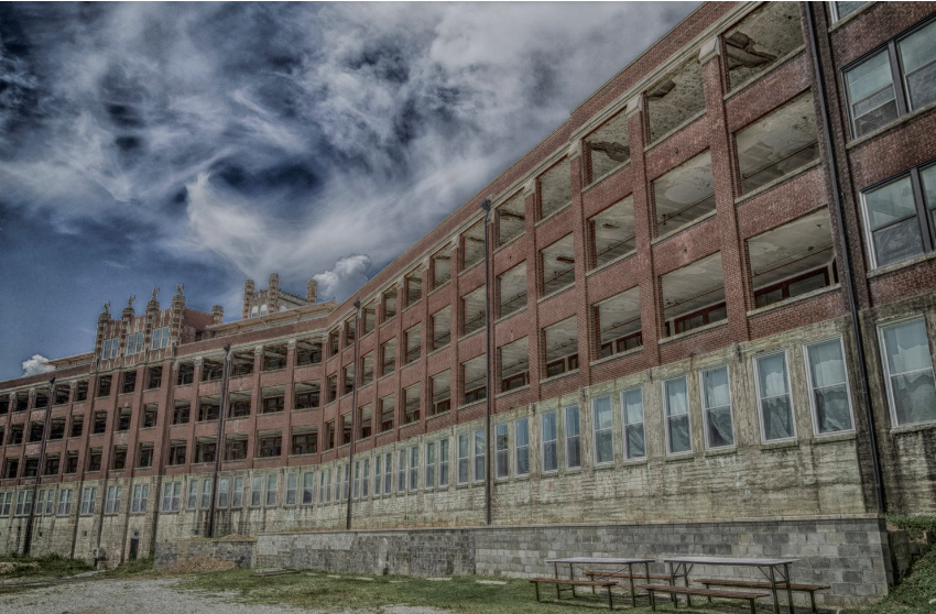 The Waverly Hills Sanatorium in Kentucky where Begara and Madej made their return for the first episode.
