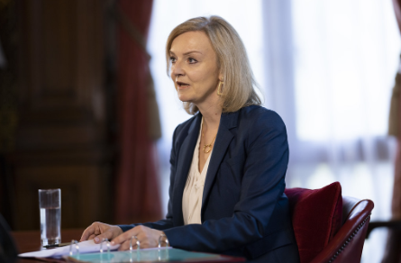 Prime Minister Liz Truss announced that she will resign after a series of controversies.
