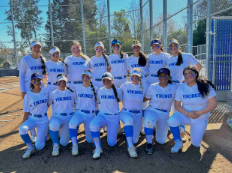 Oakmont’s varsity softball team getting ready to play Del Campo. 
