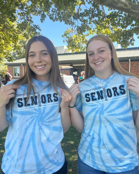 Emily Sjoberg and Bailey Blackstock wore their class shirts to show their school spirit. 
