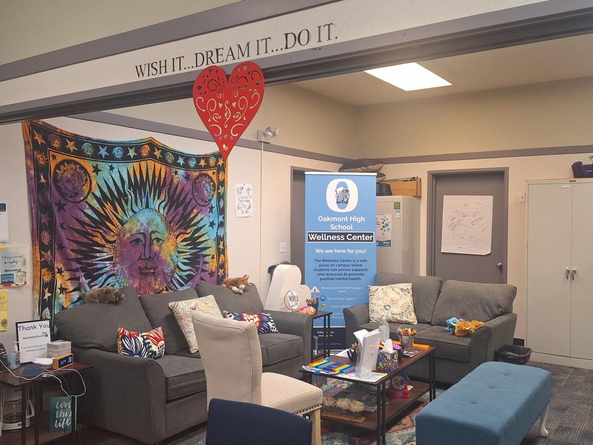 Oakmont High Schools Wellness Center provides a space for students to learn about self-care and balance, talk to a mental health professional, or simply take a short break.