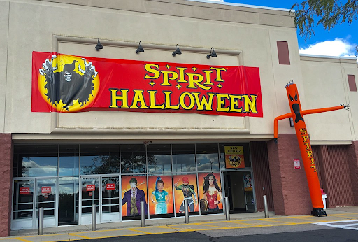 Spirit Halloween store that may be converted into a new Spirit Christmas in upcoming years. PC: Flicker
